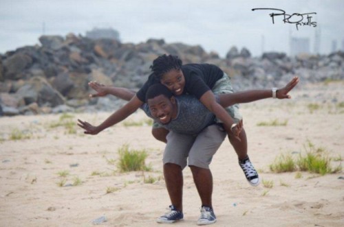 couple's pre-wedding engagement shoot at beach