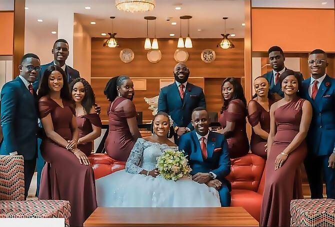 couple with bridesmaids n groomsmen portrait picture nigeria